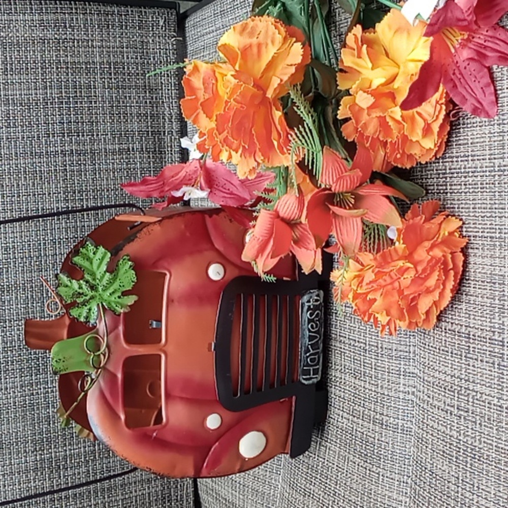 FALL PUMPKIN VINTAGE TRUCK HARVEST DECOR